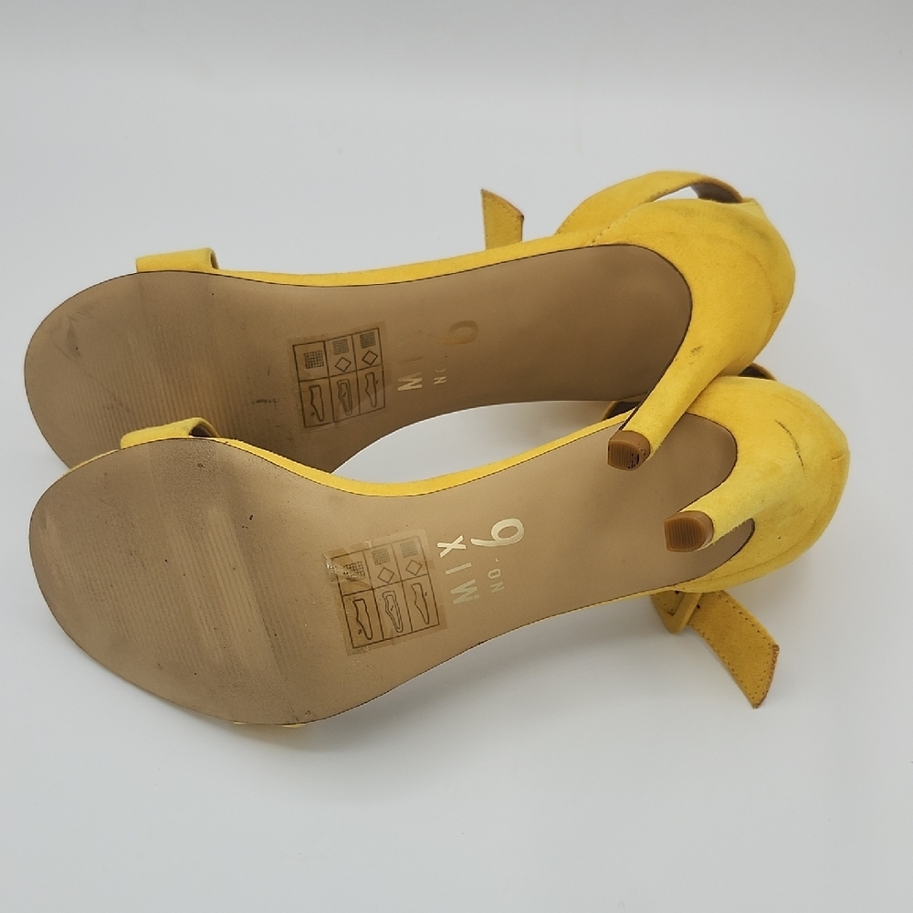 Mi Vibrant Yellow Heels - Picture 5 of 5